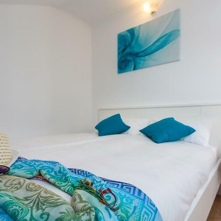 Apartment Deni クルク エクステリア 写真