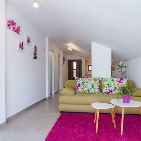 Apartment Deni クルク エクステリア 写真